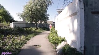 Tini kisasszony lovagolja a hapsi faszát