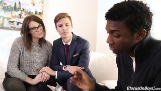 Barna srácok reszelik a férjem