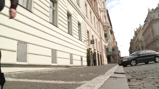 Nagy tőgyes csajok hármasban dugnak