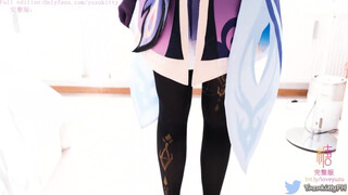 Cosplay-es bige lábbal dug és aztán őt döngetik