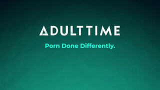 ADULT TIME - méretes kannás világos szőke nagy didkós barnával ollózik és kefél