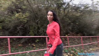 Public Agent - Hatalmas csöcsű milf és pornó ügynök