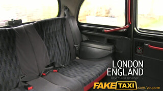 FakeTaxi - szűk pinájú nag kannás lány