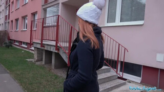 Jenny Manson a fullos orosz csaj - Public Agent