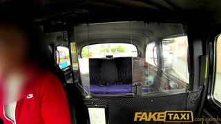 FakeTaxi - Anna Darling közösül a sofőrrel