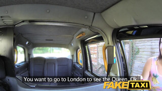 FakeTaxi - Brazil kisasszony közösül a taxissal