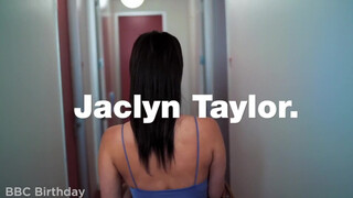 BLACKED RAW - Szexy milfek és hatalmas faszok