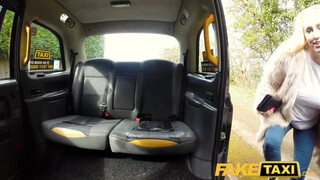 Fake Taxi - Méretes cickós világos szőke megdöngetve