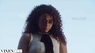 VIXEN - Willow Ryder a faszimádó latin amerikai hölgyemény