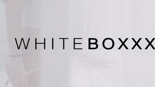 WhiteBoxxx - selymes bőrű barna spiné