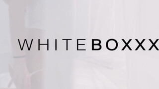 WhiteBoxxx - méretes picsájú csaj reggel is akar kefélni
