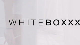 WhiteBoxxx - kicsmellű hölgyemény rendesen megdugva