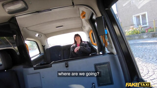 Fake Taxi - Tetovált olasz picsa bekúrva