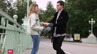 Slim4K - Luna Umberley ismeretlen krapekkal baszik