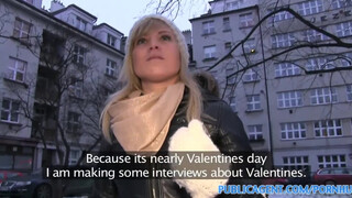 PublicAgent - Lakótelepi kisasszony megkúrelva