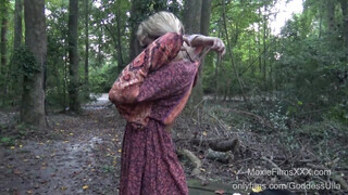 MoxieFilms - Méretes didkós hippi csajszi