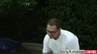 Digital Playground - Selena Rose hatalmas dákóval megdöngetve
