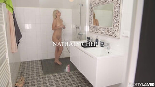 Nathaly Cherie muffja és ánusza is meghágva