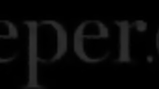 Deeper - Queenie a fullos méretes csöcsű milf