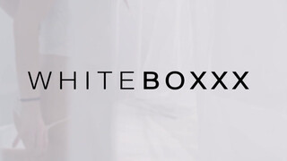 WhiteBoxxx - Oxana Chic picsája megkefélve