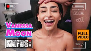 Karcsú néger Vanessa Moon megküzd jmac nagy farkával minden pózban