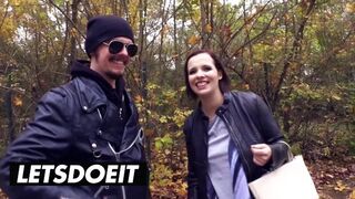Méretes kannás néger hajú német kisasszony felvétel a hatalmas kombiban vad baszásra
