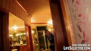 Lágy kaland a Life Selector világában: Vad iskolás lányok legelső élményei Isis Taylorral és barátnőivel anális hármasban